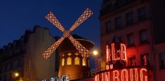 Czy można Blaszkę wyłożyć folią aluminiową?