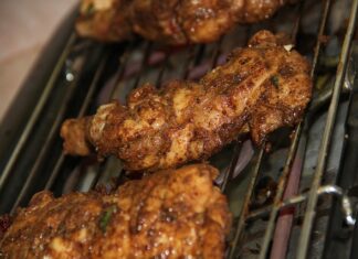 W jakiej temperaturze grillować karkówkę na grillu gazowym? W jakiej temperaturze grillować karkówkę na grillu gazowym?