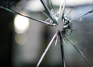 Jak rozpoznać uszkodzenie wału napędowego?