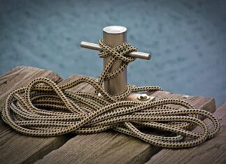 Co oznacza kotwicą z sercem?