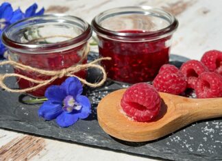 Jaki preparat do plastików samochodowych?