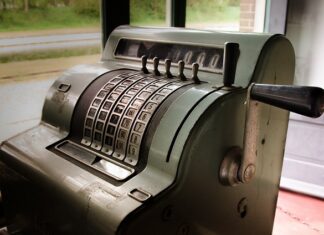 Jak sprawdzić wypadkowość auta? Jak sprawdzić wypadkowość auta?